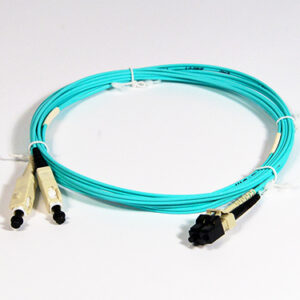 Patchkabel Fig.8 duplex LCPC-SCPC 50/125µm OM3 2.5m