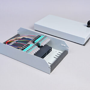 AP-Box, Flach, 4 x LCPC, 50/125µm OM3 (2xLCPC duplex)