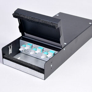 Consolidation Box, Stahl, 8 x LCPC, 50/125µm OM3 (4xLCPC duplex)