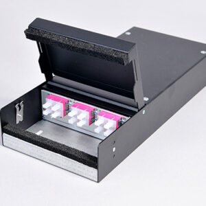 Consolidation Box, Stahl, 12 x SCPC, 50/125µm OM4 (6xSCPC duplex)