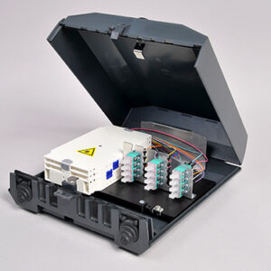 Venus-Box ohne Schloss, 12 x LCPC, 50/125µm OM3 (6xLCPC duplex)
