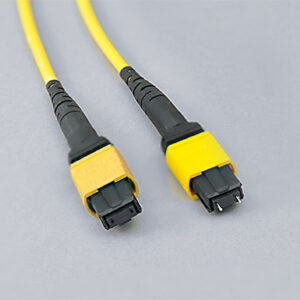Patchkabel MTP®/MPO, MTP APC female-MTP APC female, 9/125µm, 3.0m
