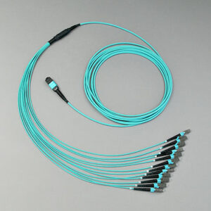 Fanout, MTP®/MPO male-8xLCPC, 50/125µm OM3, 3.0m