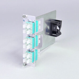 Einschubmodul 7TE, 24 x LCPC, OM3, mit Bügel (6xLCPC quad)