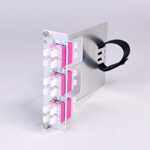 Einschubmodul 7TE, 24 x LCPC, OM4, mit Klett (6xLCPC quad)