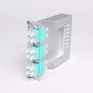 Einschubmodul 7TE, 24 x LCPC, OM3, mit Überlängenfach (6xLCPC quad)